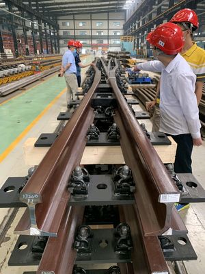 Trilho de aço pesado U71Mn 43KG para ferrovia